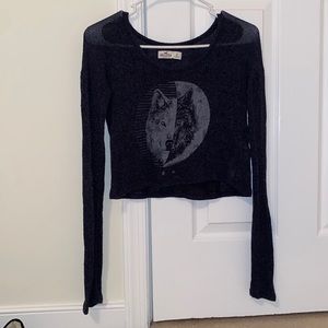 Hollister long sleeve wolf crop top dark blue small (price negotiable)